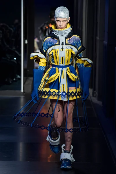 Look 22